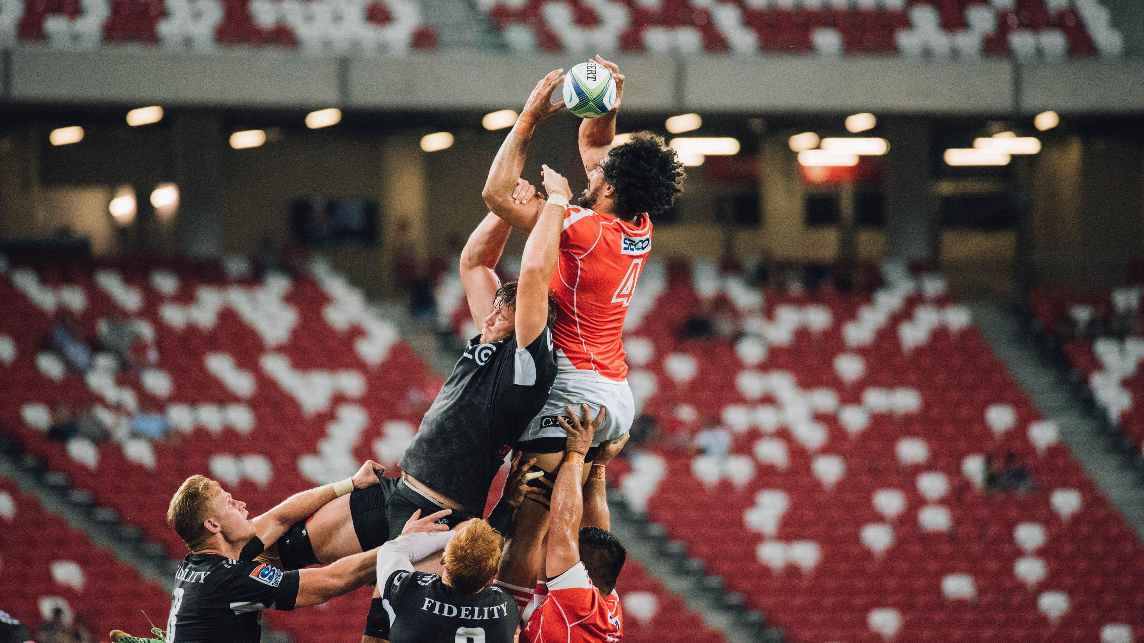 每体赛后评分,费尔明闪耀获8分全场最高,亚马尔拉什福德费兰同获7分,巴萨攻防两端现新气象